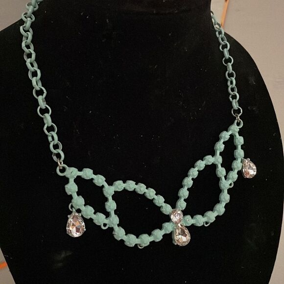 17” Gem Stone King turquoise tone Howlite beaded & Austrian crystal necklace - Picture 5 of 13